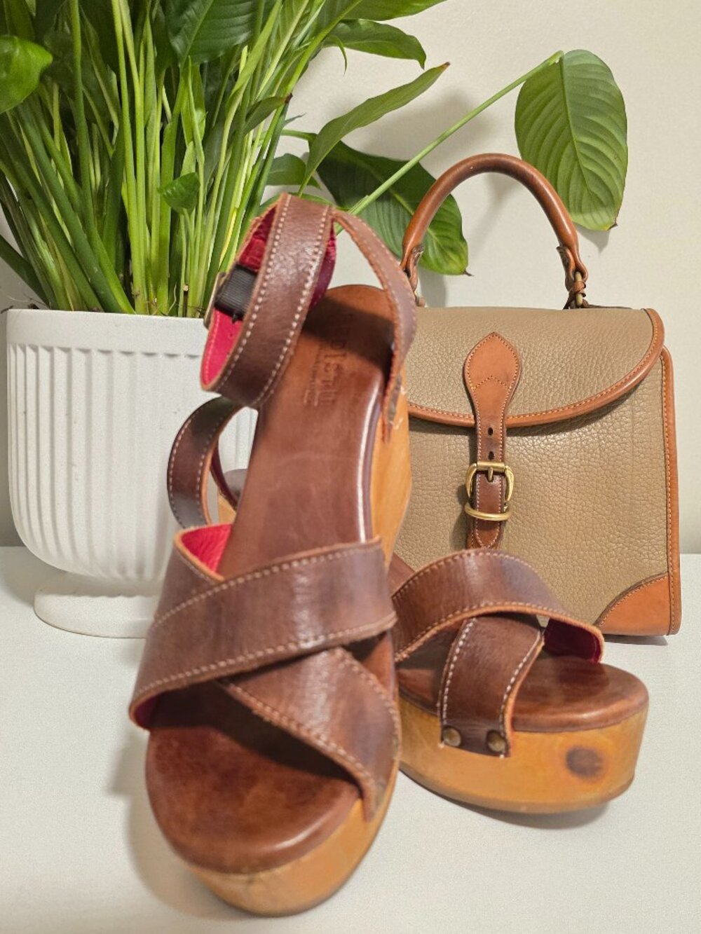 Bed Stu Grettell Distressed Brown Leather Wood Platform Wedges 8.5